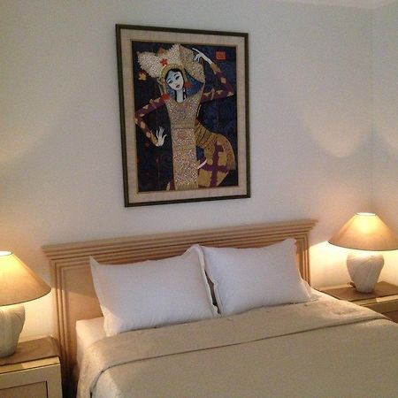 Topaz Guest House Jakarta Extérieur photo